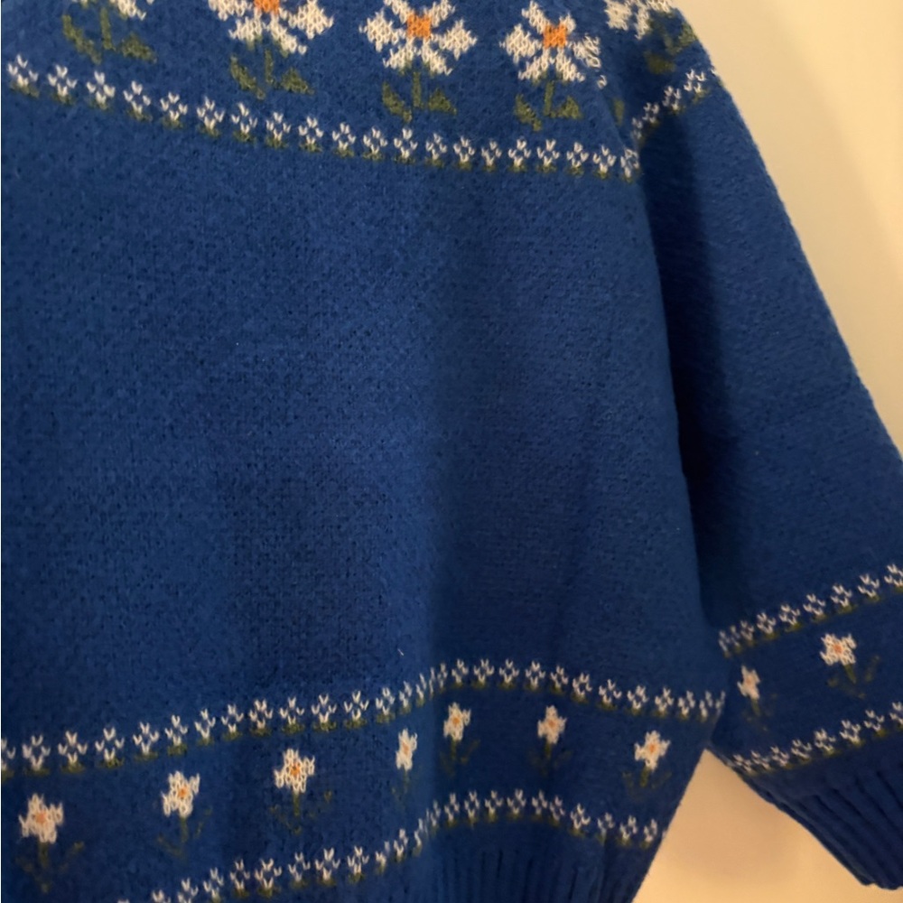 Emile et Aida Blue and white floral daisy knit cardigan 4T - Picture 6 of 6